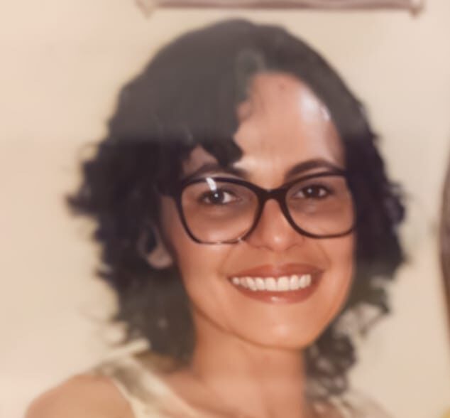 Elaine Cristina Soares da Silva