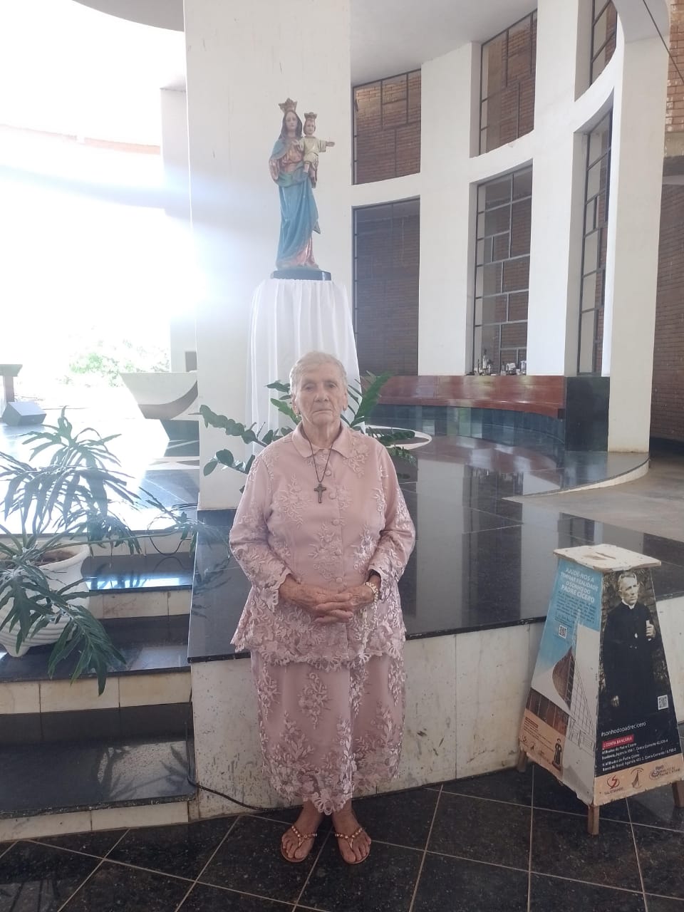 Aurora Maria de Barros